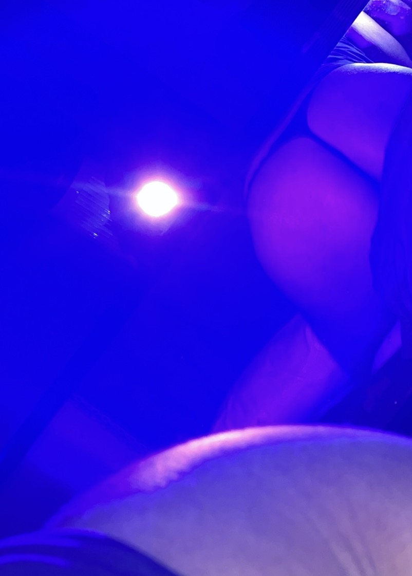 Me comí a 2 desconocidos en mi visita