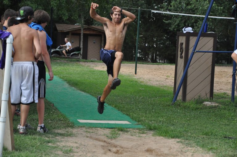 Relato Relatos gay de Chile: El masaje que terminó en follada en el camping<span class="rmp-archive-results-widget "><i class=" rmp-icon rmp-icon--ratings rmp-icon--star rmp-icon--full-highlight"></i><i class=" rmp-icon rmp-icon--ratings rmp-icon--star rmp-icon--full-highlight"></i><i class=" rmp-icon rmp-icon--ratings rmp-icon--star rmp-icon--full-highlight"></i><i class=" rmp-icon rmp-icon--ratings rmp-icon--star rmp-icon--full-highlight"></i><i class=" rmp-icon rmp-icon--ratings rmp-icon--star rmp-icon--full-highlight"></i> <span>4.9 (82)</span></span>